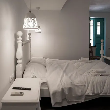 Kyon Kythnos * Kanala