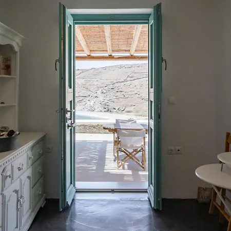 Kyon Kythnos Апартаменты