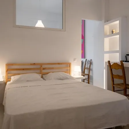 Kyon Kythnos Апартаменты *