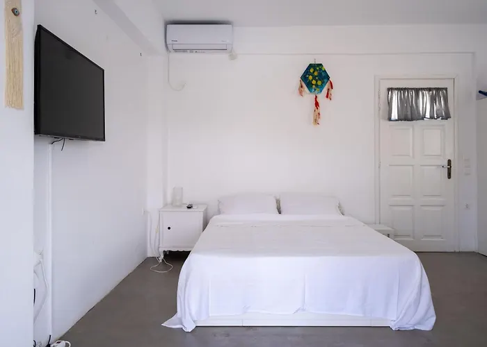 Kyon Kythnos * Kanala