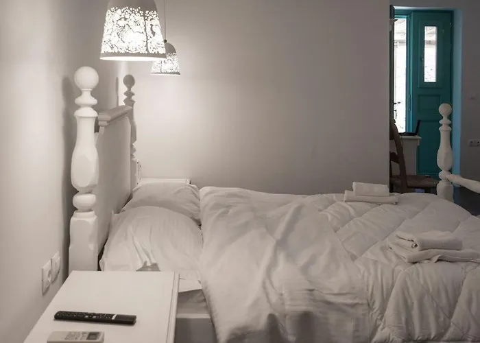 Kyon Kythnos * Kanala