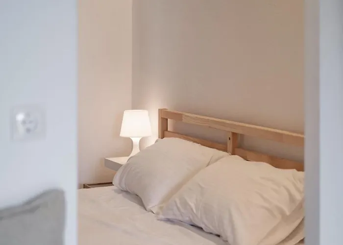 Kyon Kythnos * Kanala